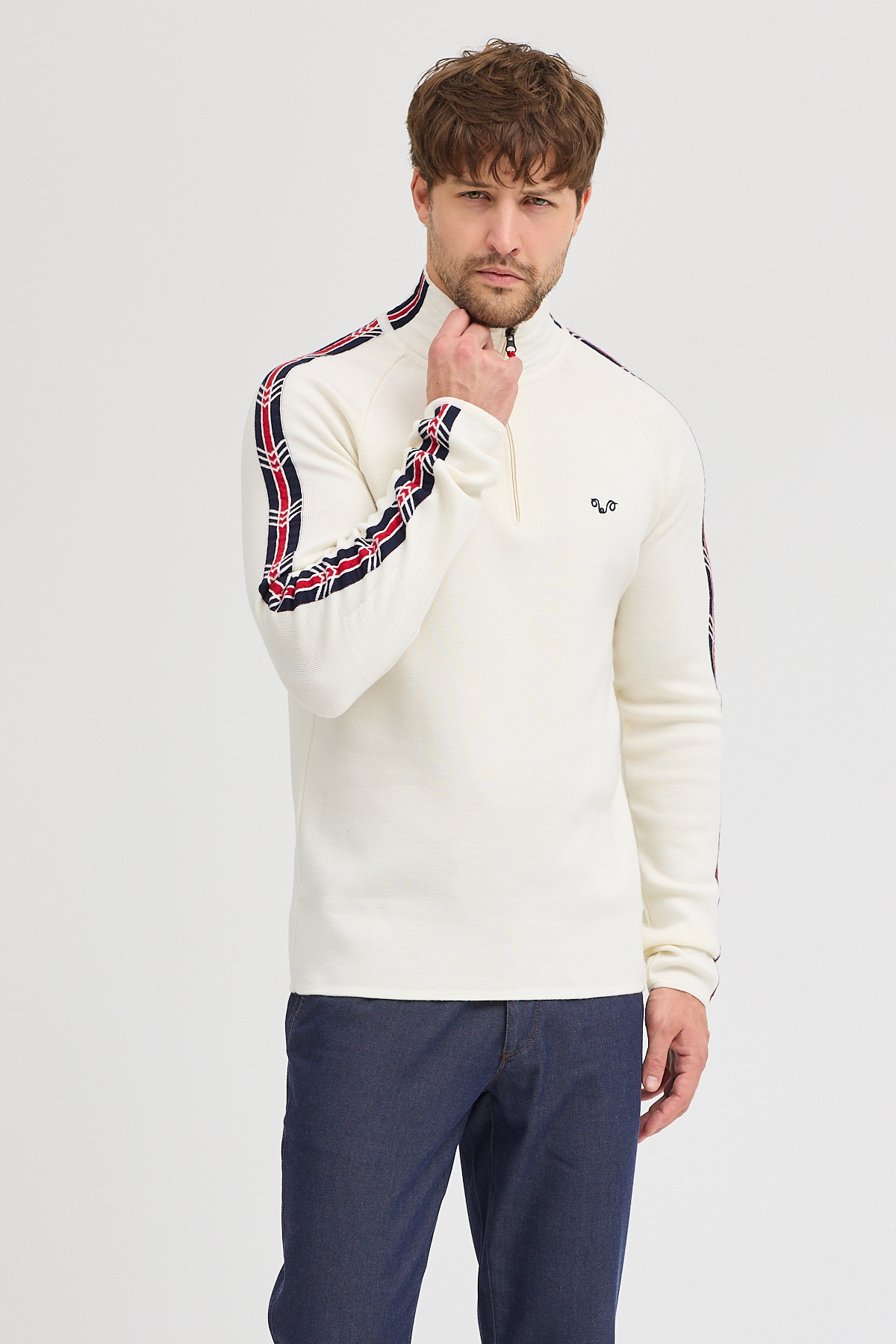 Стилен пуловер NOYAN от 100% мерино